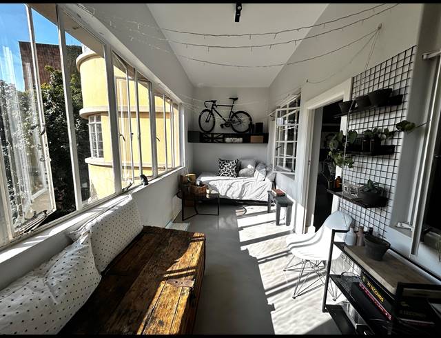 2 BEDROOM APARTMENT FOR SALE IN HOUGHTON ESTATE